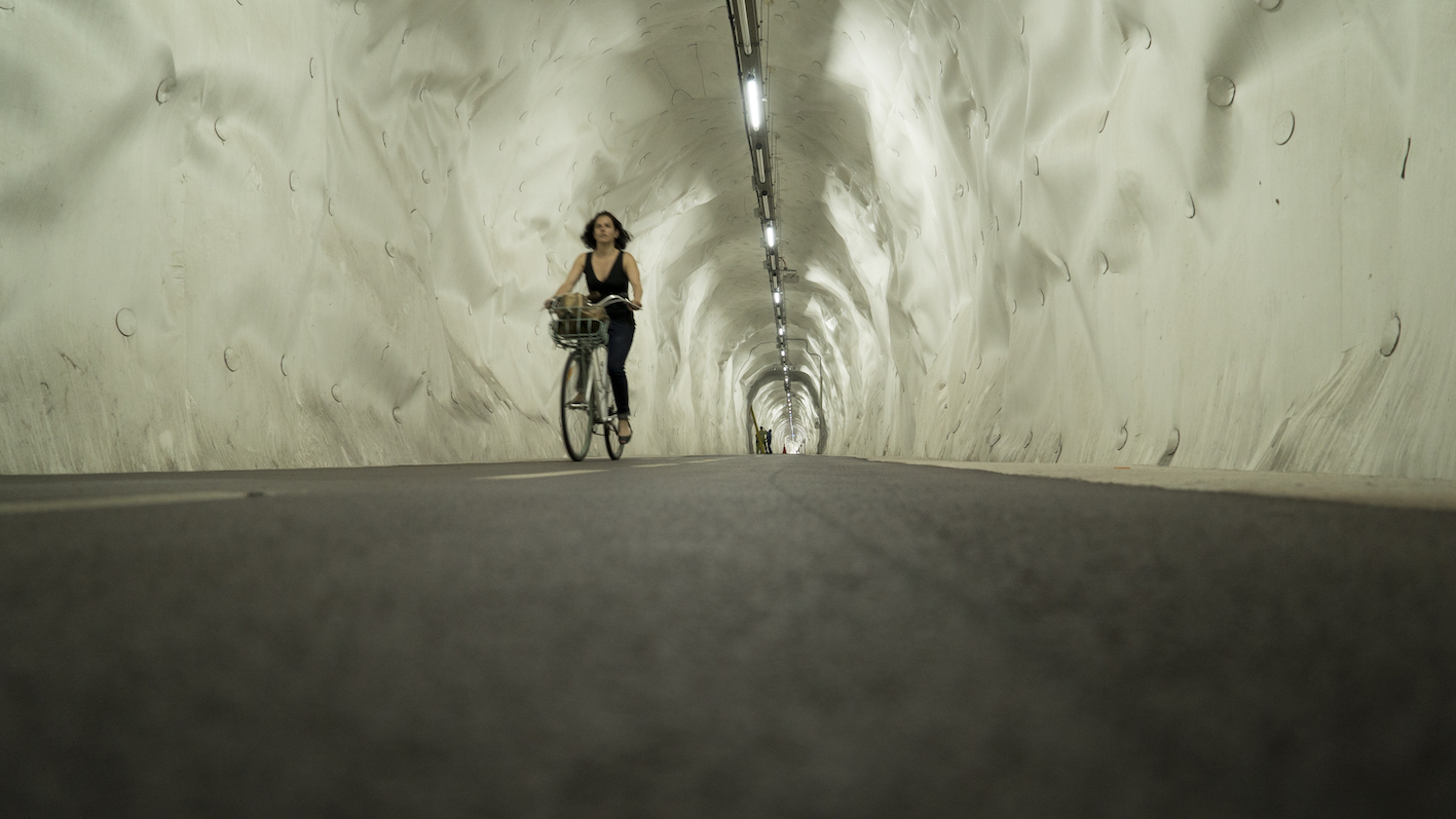 Fahrradtunnel in San Sebastian, Foto: Robert B. Fishman, 3.6.2015