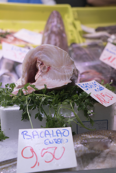 Markt La Bretxa in San Sebastian / Donostia: frischer Fisch Foto: Robert B. Fishman, 3.6.2015