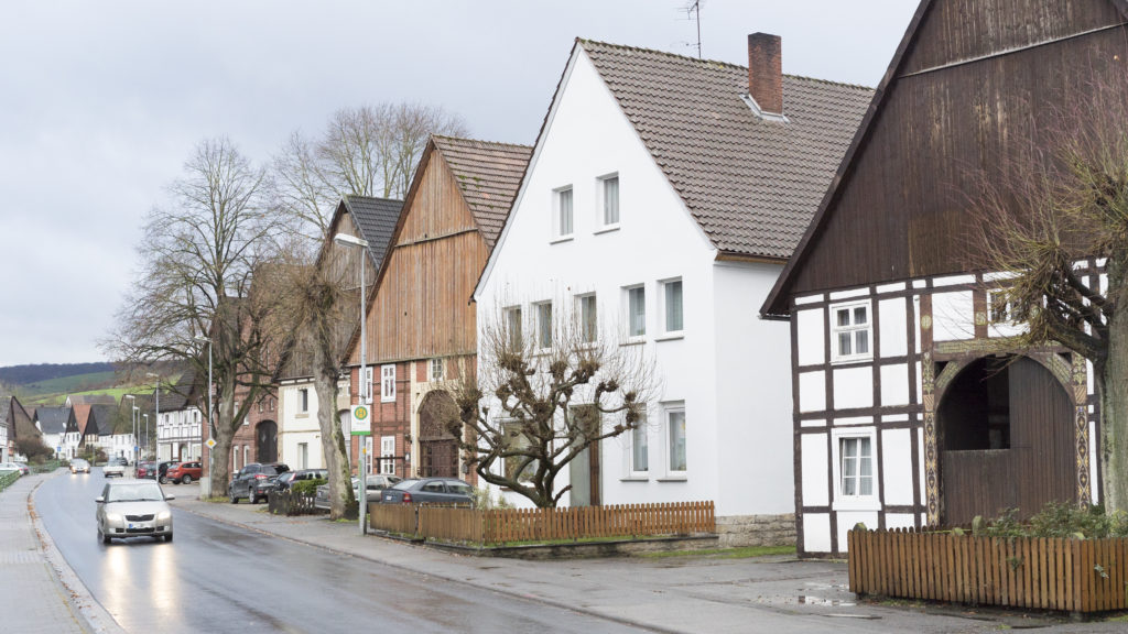 Fachwerkhäuser an der Hauptstraße in Ovenhausen, Foto: Robert B. Fishman